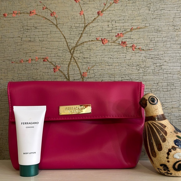 Ferragamo Parfums Accessories - Ferragamo Parfums Pink Make up case/bag w/1 fl.oz. Body lotion/eye mask/socks